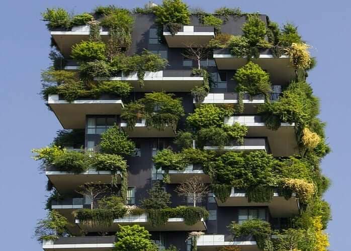 A Guide to Sustainable Travel: Reducing Your Footprint